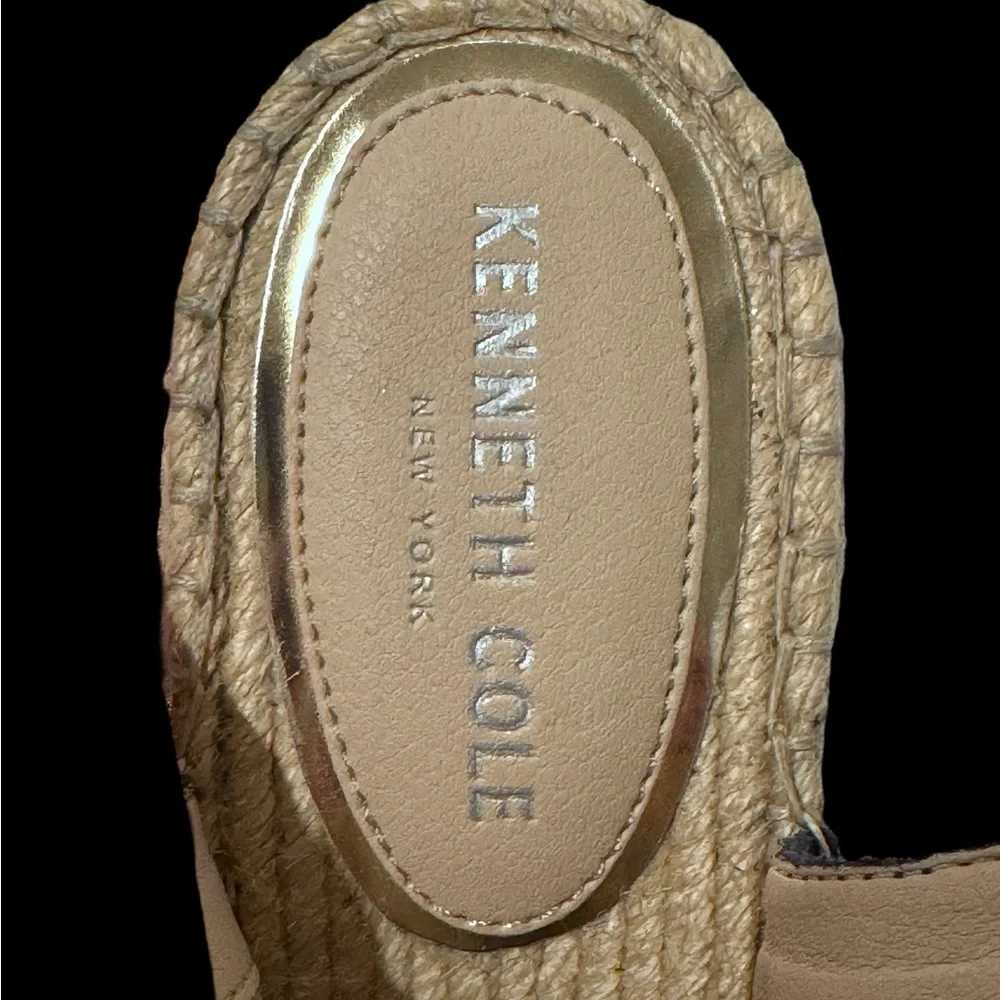 Kenneth Cole New York Women's Olivia Espadrille‎ Peep-Toe Wedges size 9.5